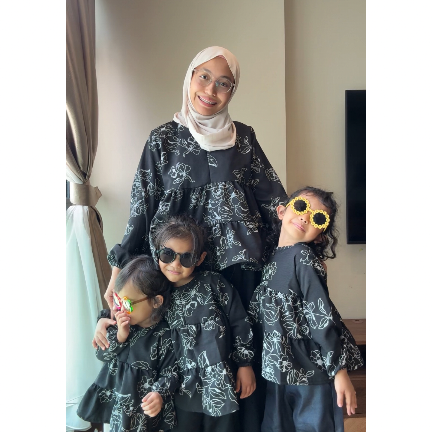 TRB Anya Mum - Black